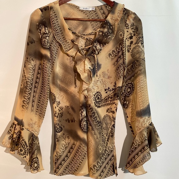 Ricki’s - Ladies blouse with a ruffles lace up neckline. Size. M - Picture 1 of 9